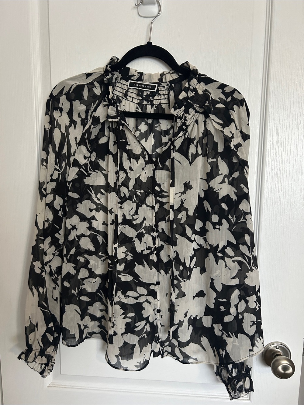 Melanie Lyne Black & White Floral Tie-Neck Blouse